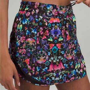 NWT Lululemon Hotty Hot High-Rise Skirt